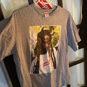 Supreme tee